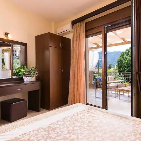 Elekon Apartman Hriszí Amudiá